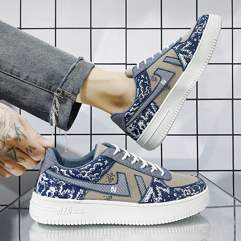 Men's Casual Skateboarding Shoes Breathable Walking Shoes Printing Flat Shoes Outdoors Leisure Sneakers Chaussure Homme
Men's Casual Skateboarding Shoes Breathable Walking Shoes Printing Flat Shoes Outdoors Leisure Sneakers Chaussure Homme