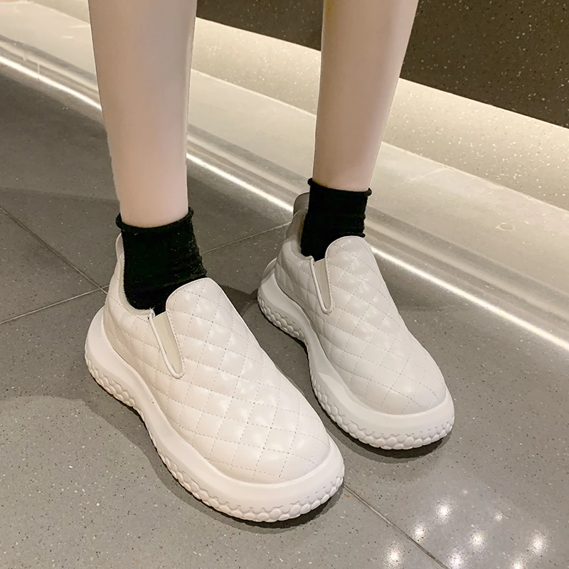 Short Tube Snow Boots Women Winter Warm Shallow Boots Waterproof Non-slip Short Plush Cotton Shoes Fashion Women's Boots 2022
Short Tube Snow Boots Women Winter Warm Shallow Boots Waterproof Non-slip Short Plush Cotton Shoes Fashion Women's Boots 2022