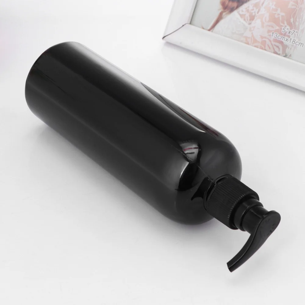 4Pcs 500ml Press Pump Bottle Emulsion Bottle Travel Subpackaing Bottle Refillable Bottle (Black Bottle and Black Pump)
4Pcs 500ml Press Pump Bottle Emulsion Bottle Travel Subpackaing Bottle Refillable Bottle (Black Bottle and Black Pump)