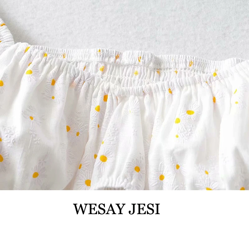 WESAY JESI 2021 Summer Women Sexy Blouse Short Sleeve Shirt Casual Floral Blouse Vintage Square Neck Lace Up Ladies Elastic Top
WESAY JESI 2021 Summer Women Sexy Blouse Short Sleeve Shirt Casual Floral Blouse Vintage Square Neck Lace Up Ladies Elastic Top