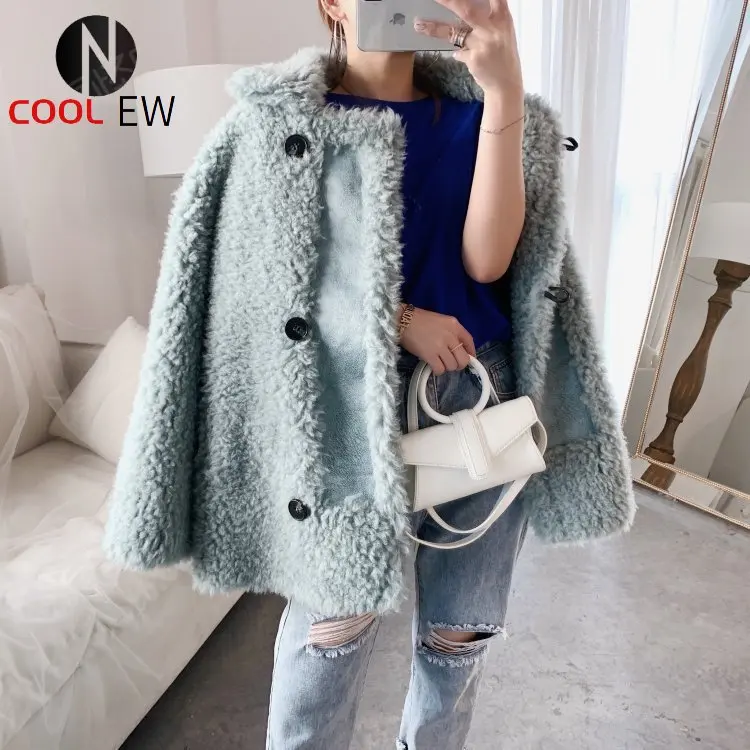 Free Shipping.2019 Winter warm thick 100% Wool Women jacket.OL fashion young fur coat.quality loose jackets.street new style
Free Shipping.2019 Winter warm thick 100% Wool Women jacket.OL fashion young fur coat.quality loose jackets.street new style