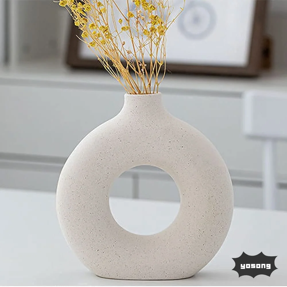 White Donut Vase Ceramic Vase for Pampas Grass Living Room Dried Flower Vase Room Decoration Modern Home Decor Matte Round Vase
White Donut Vase Ceramic Vase for Pampas Grass Living Room Dried Flower Vase Room Decoration Modern Home Decor Matte Round Vase