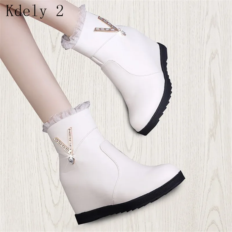 2020 Autumn Winter Soft Leather platform High Heels girl Wedges Ankle Boots Shoes for Woman Fashion Boots Women Size 35-40
2020 Autumn Winter Soft Leather platform High Heels girl Wedges Ankle Boots Shoes for Woman Fashion Boots Women Size 35-40