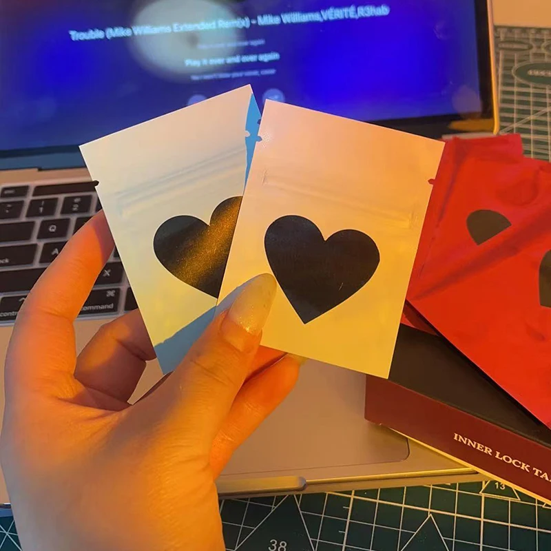 100Pcs/Lot 6x8cm Zip Lock Plastic Bag Heart Printed Candy Bag 5 Sizes Food Pouch Small Waterproof Zipper Reclosable Pouches
100Pcs/Lot 6x8cm Zip Lock Plastic Bag Heart Printed Candy Bag 5 Sizes Food Pouch Small Waterproof Zipper Reclosable Pouches