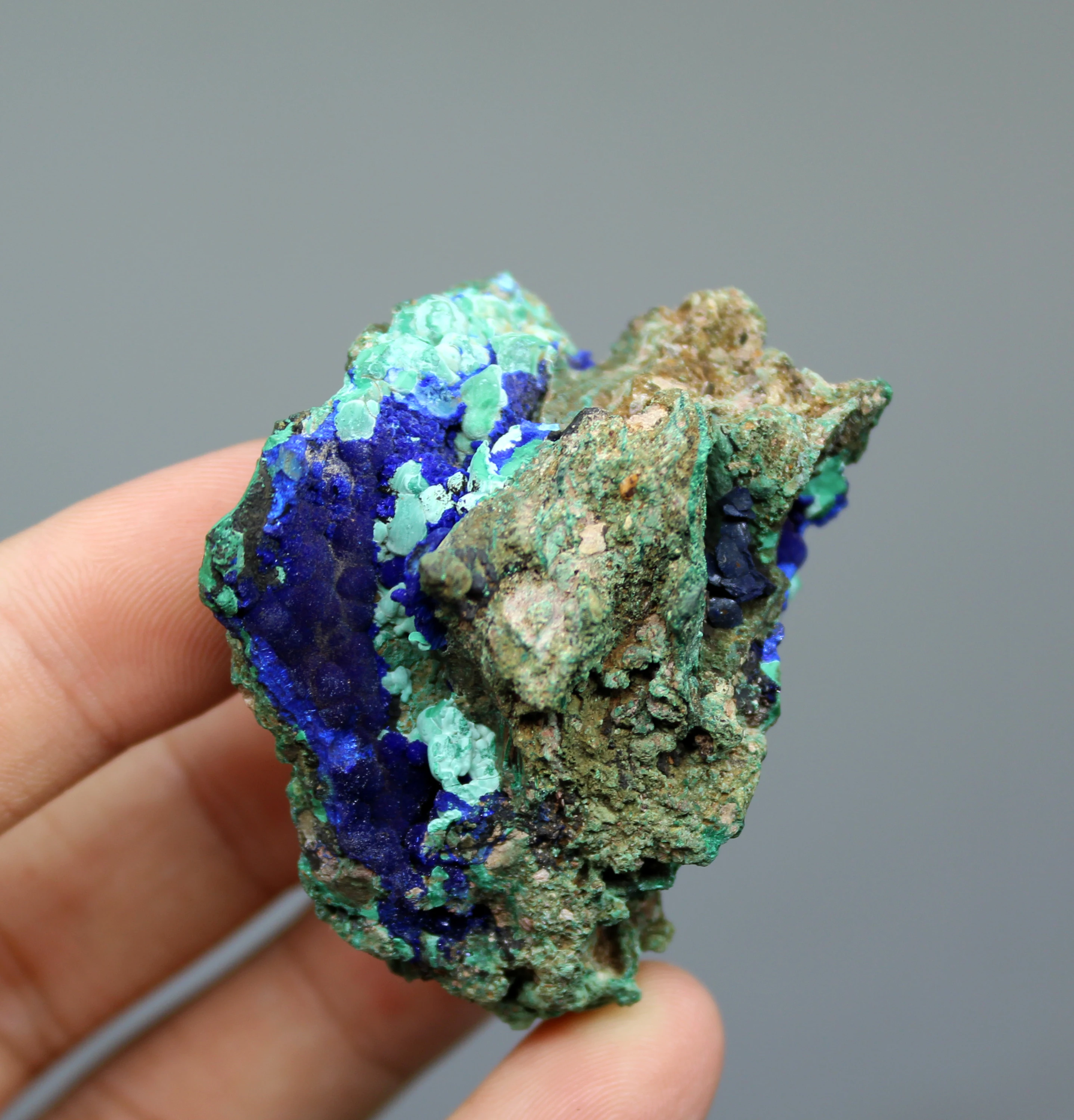 61g Natural beautiful Azurite and Malachite symbiotic mineral specimen crystal Stones and crystals Healing crystal
61g Natural beautiful Azurite and Malachite symbiotic mineral specimen crystal Stones and crystals Healing crystal