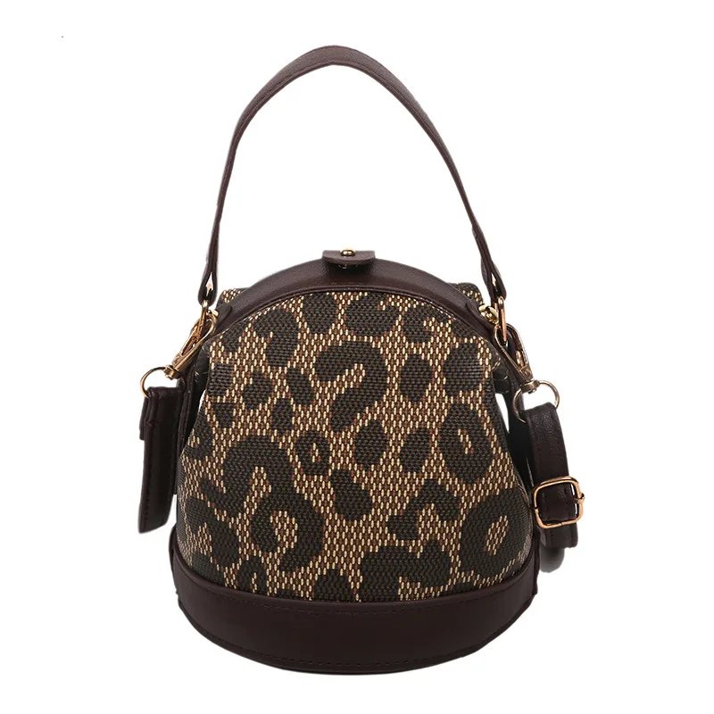 Lady Handbags With Small Cylinder Tide With Han Edition Brim Letters Broadband Packet One Shoulder Printed His Lady Bag
Lady Handbags With Small Cylinder Tide With Han Edition Brim Letters Broadband Packet One Shoulder Printed His Lady Bag
