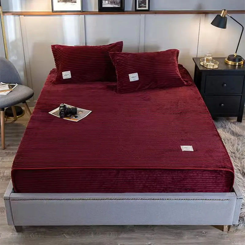 Winter Bedspread Solid Color Thickened Warm Fitted Sheet Flannel Bed Cover Mattress Protection Cover Non Slip Twin Queen Bedding
Winter Bedspread Solid Color Thickened Warm Fitted Sheet Flannel Bed Cover Mattress Protection Cover Non Slip Twin Queen Bedding