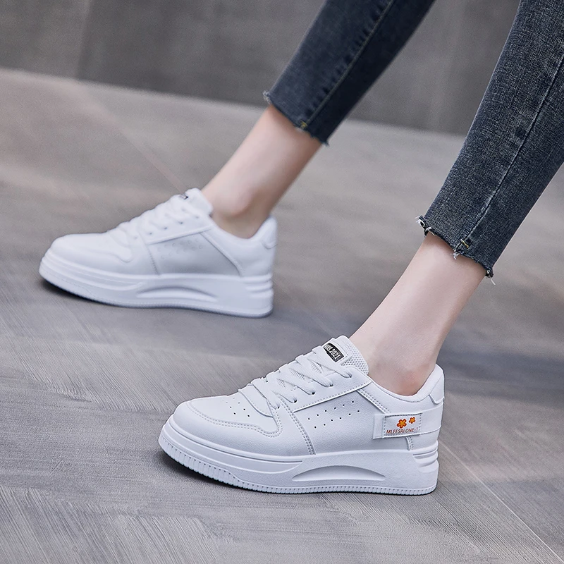 Women Chunky Sneakers Fashion Shoes Spring Casual Flats Sneakers Female New Fashion Comfort White Vulcanized Platform Shoes
Women Chunky Sneakers Fashion Shoes Spring Casual Flats Sneakers Female New Fashion Comfort White Vulcanized Platform Shoes
