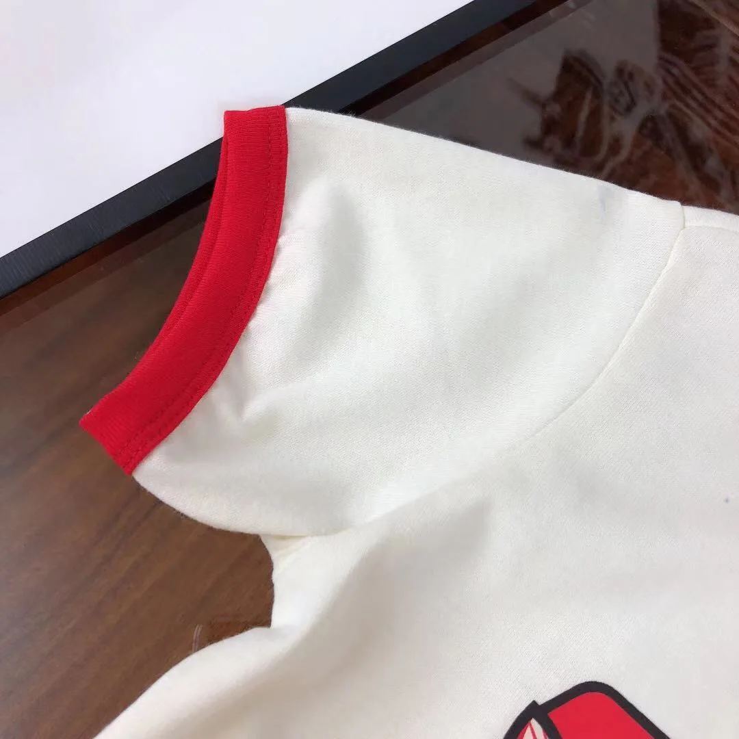 High-end children's clothing summer new cartoon girls short-sleeved t-shirt 2021 loose middle-aged girls half-sleeved
High-end children's clothing summer new cartoon girls short-sleeved t-shirt 2021 loose middle-aged girls half-sleeved