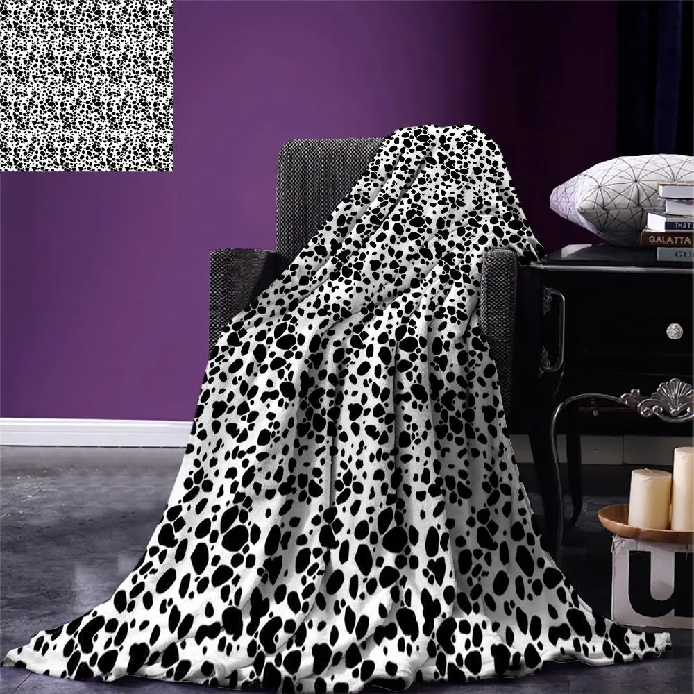 Dalmatian Dog Print Throw Blanket Black and White Puppy Spots Fur Pattern Fun Spotted Pets Animal Desing Blanket for Bed Couch
Dalmatian Dog Print Throw Blanket Black and White Puppy Spots Fur Pattern Fun Spotted Pets Animal Desing Blanket for Bed Couch