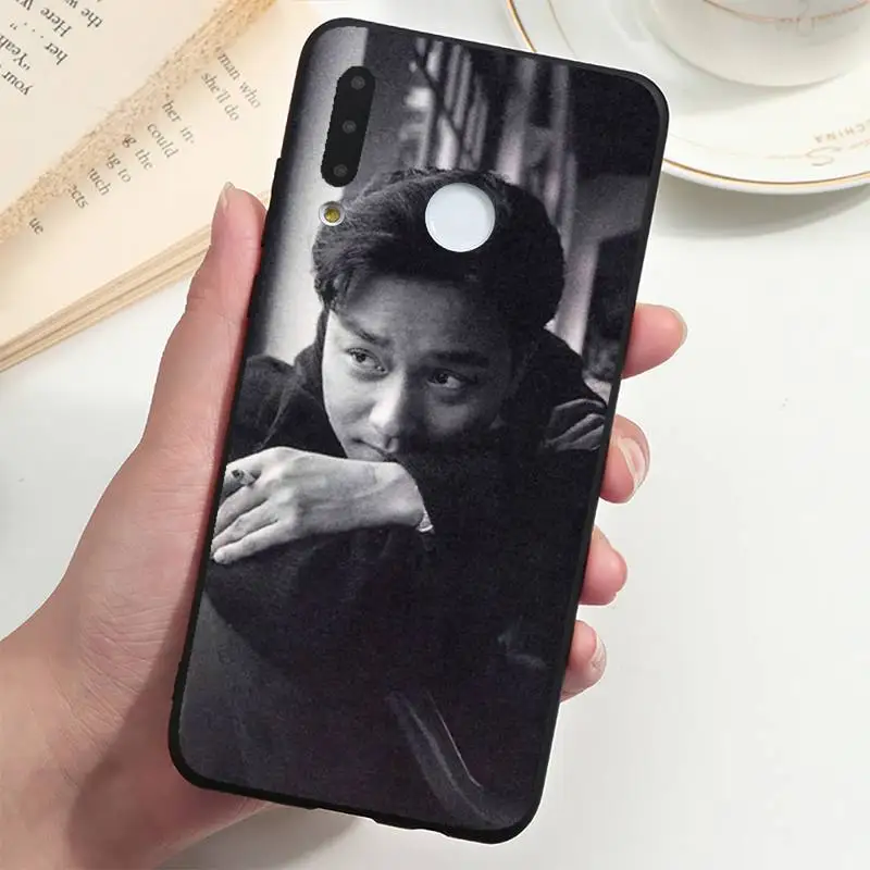 Leslie Cheung Famous singer Phone Case For Huawei P 9 8 10 40 Mate 30 Honor 8 8A 20 20s 9x nova 6se 5t Y9s PSMART lite pro 2017
Leslie Cheung Famous singer Phone Case For Huawei P 9 8 10 40 Mate 30 Honor 8 8A 20 20s 9x nova 6se 5t Y9s PSMART lite pro 2017