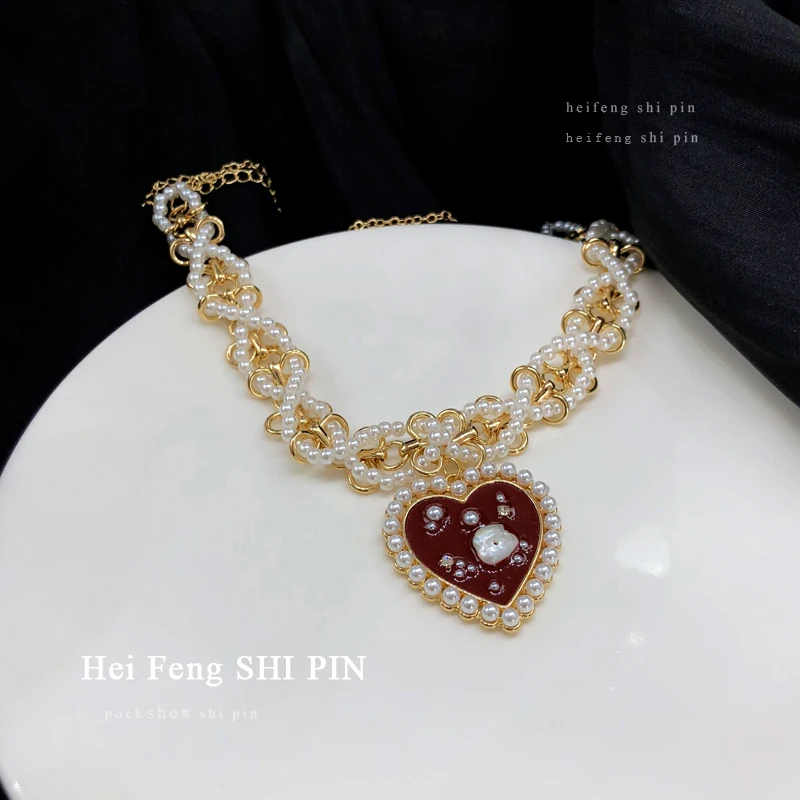 Modern Jewelry Elegant Necklace Simulated Pearls Metal Chain Golde Plating Red Heart Pendant Necklace Party Wedding Gifts Women
Modern Jewelry Elegant Necklace Simulated Pearls Metal Chain Golde Plating Red Heart Pendant Necklace Party Wedding Gifts Women