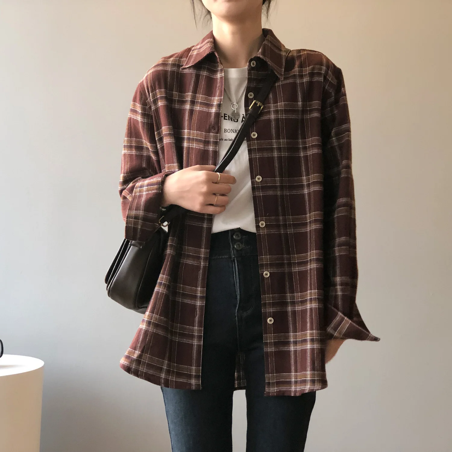 2021 New Korean Style Women Shirts Plaid Loose Shirt Slim Design Purple Red Khaki Top Boyfriend Shirts
2021 New Korean Style Women Shirts Plaid Loose Shirt Slim Design Purple Red Khaki Top Boyfriend Shirts