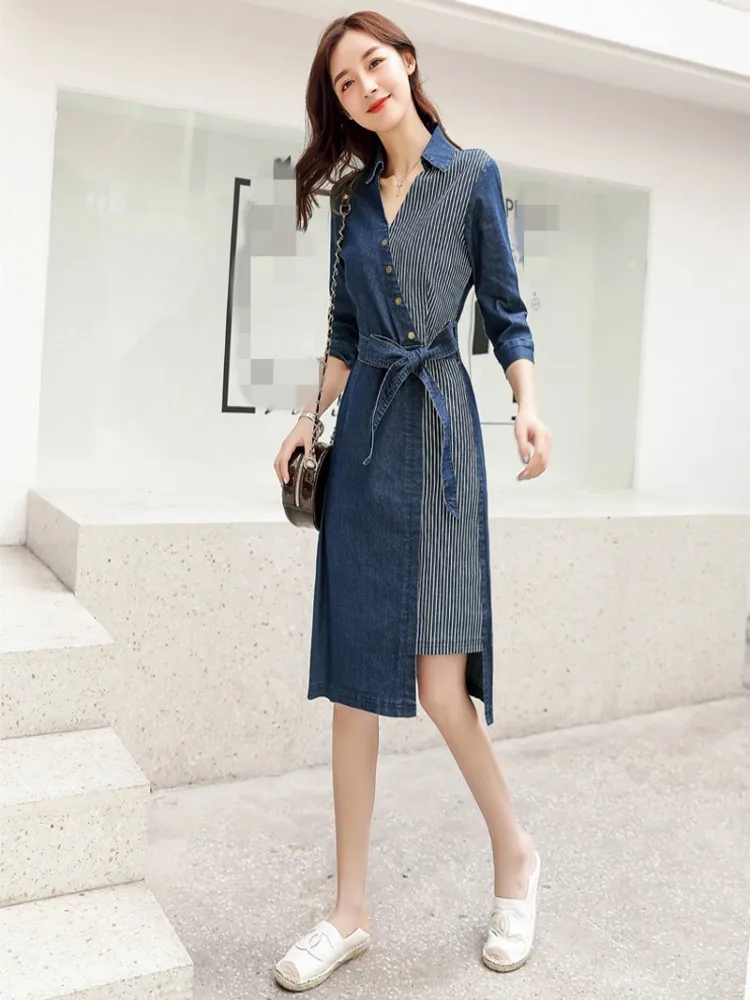 Temperament denim dress 2021 fashion new spring and summer outfit V-neck middle sleeve stitching slim denim skirt MIDI skirt
Temperament denim dress 2021 fashion new spring and summer outfit V-neck middle sleeve stitching slim denim skirt MIDI skirt