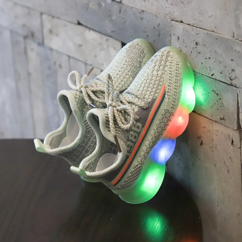 Кроссовки унисекс со светящейся подошвой, со светодиодсветильник кой, размер 21-30
Кроссовки унисекс со светящейся подошвой, со светодиодсветильник кой, размер 21-30