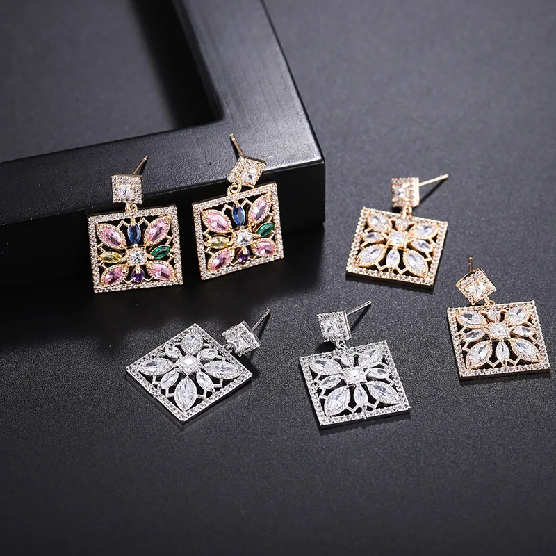 Retro luxury full diamond square earrings women's color small and novel earrings simple earrings
Retro luxury full diamond square earrings women's color small and novel earrings simple earrings
