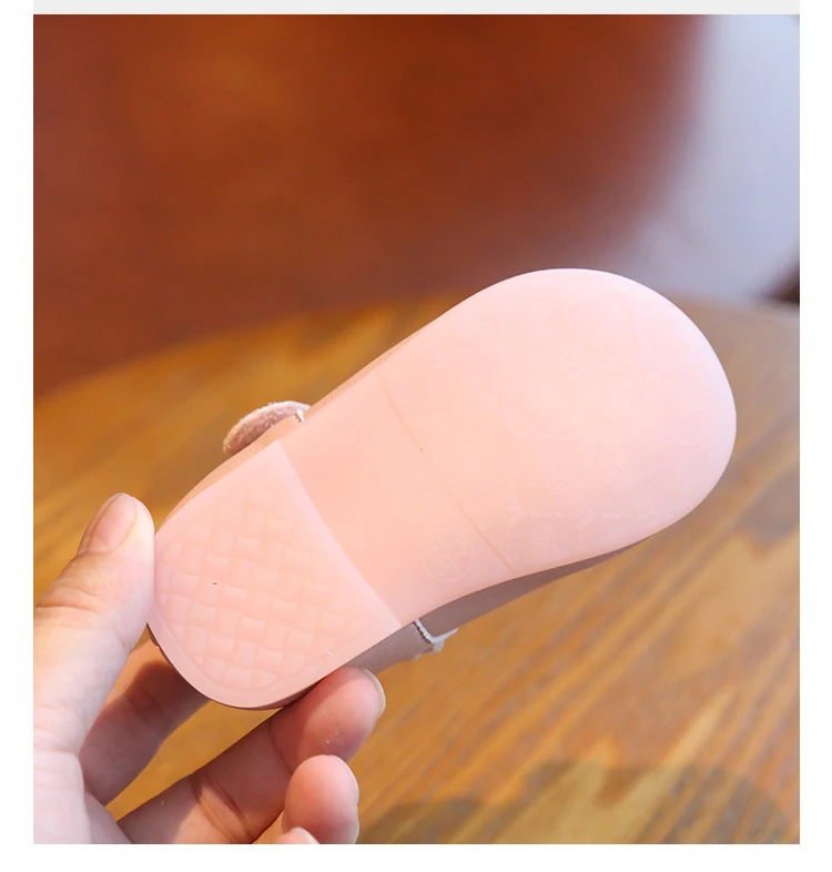 Baby Soft Bottom Toddler Shoes Spring and Autumn Baby Princess Shoes 1-3 Years Old Non-slip Soft Bottom Shoes
Baby Soft Bottom Toddler Shoes Spring and Autumn Baby Princess Shoes 1-3 Years Old Non-slip Soft Bottom Shoes