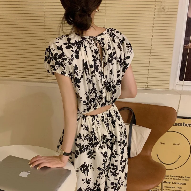 Summer Women French Elegant Design Hollow Out Floral Robe Femme Dress Korean Chic Printing Short Sleeve Sundress Beach Vestidos
Summer Women French Elegant Design Hollow Out Floral Robe Femme Dress Korean Chic Printing Short Sleeve Sundress Beach Vestidos
