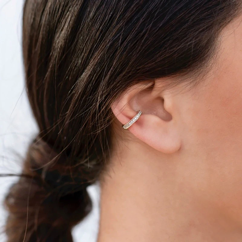 1PC 925 Sterling Silver Luxury Rhinestone Exquisite Clip-on Earrings Zircon Soft Ear Bone Ear Clip Women's Wedding Jewelry
1PC 925 Sterling Silver Luxury Rhinestone Exquisite Clip-on Earrings Zircon Soft Ear Bone Ear Clip Women's Wedding Jewelry