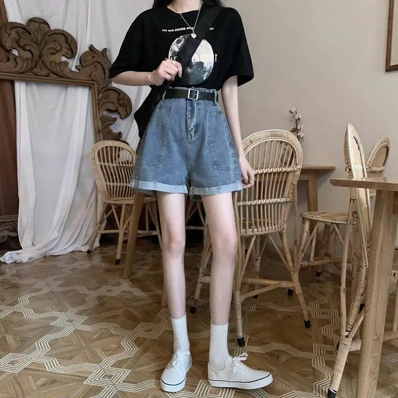 Shorts Women Solid Denim Elegant Chic Wide Leg Short Trousers Womens Harajuku Loose Simple Vintage Streetwear All-match Ulzzang
Shorts Women Solid Denim Elegant Chic Wide Leg Short Trousers Womens Harajuku Loose Simple Vintage Streetwear All-match Ulzzang