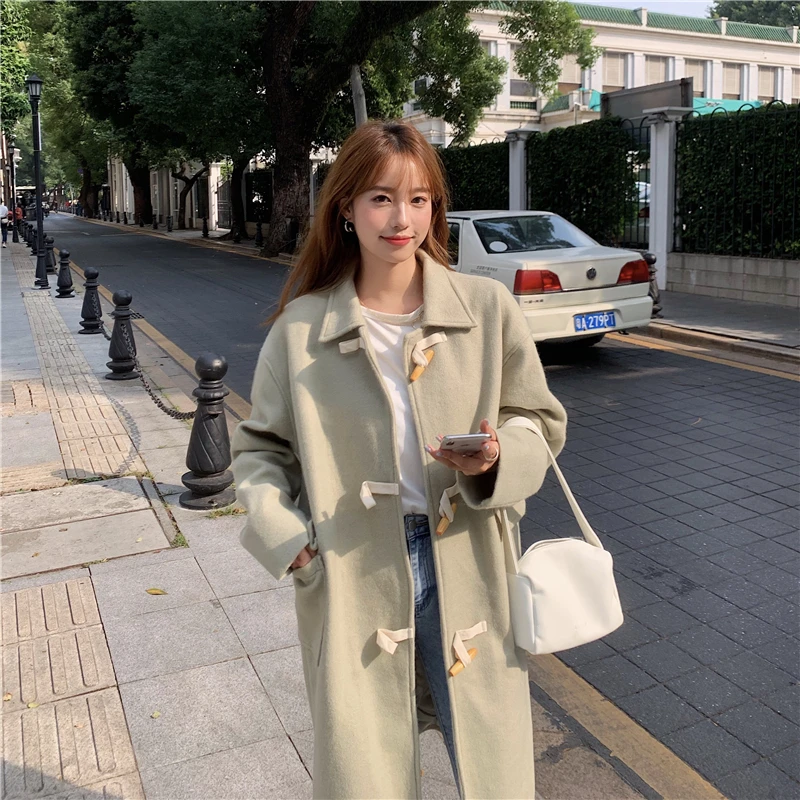Women Winter Green Long Wool Coat Jacket Horn Button Woolen Overcoat Loose Oversize Solid Color Cardigan Outerwear 
Women Winter Green Long Wool Coat Jacket Horn Button Woolen Overcoat Loose Oversize Solid Color Cardigan Outerwear