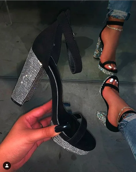 New Women Crystal Heels Sandals Ankle-Wrap Ladies Jelly Shoes New Year Party Evening Shoes Sexy Buckle Strap Sandals Female 2022
New Women Crystal Heels Sandals Ankle-Wrap Ladies Jelly Shoes New Year Party Evening Shoes Sexy Buckle Strap Sandals Female 2022