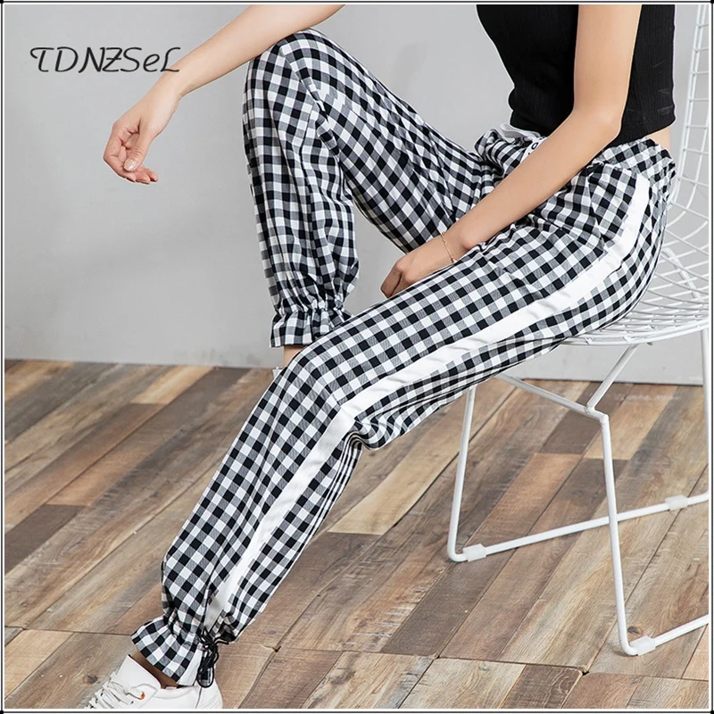 Women Summer Thin Black White Plaid Pants Casual Elastic Tapered Legs Straight Trousers Drawstring Mid Waist Harajuku Long Pant
Women Summer Thin Black White Plaid Pants Casual Elastic Tapered Legs Straight Trousers Drawstring Mid Waist Harajuku Long Pant