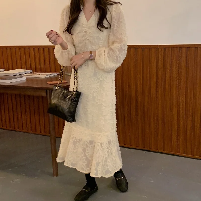 Elegant Tassel Design Temperament Dress Women V Neck Puff Long Sleeve Solid Vestidos High Waist Hip Mermaid Spring Robe
Elegant Tassel Design Temperament Dress Women V Neck Puff Long Sleeve Solid Vestidos High Waist Hip Mermaid Spring Robe