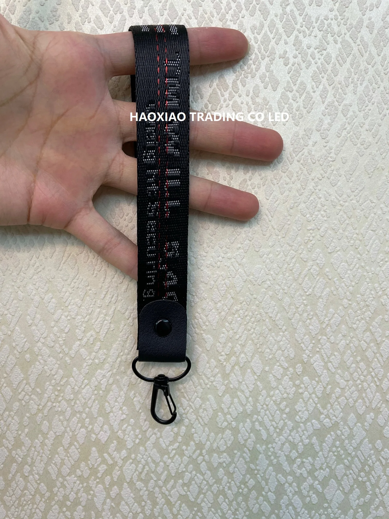 New High Quality Trend Canvas Mobile Keychain Men And Women Popular Multi-Purpose Wrist Key Chains Camera Jeans Accessories
New High Quality Trend Canvas Mobile Keychain Men And Women Popular Multi-Purpose Wrist Key Chains Camera Jeans Accessories