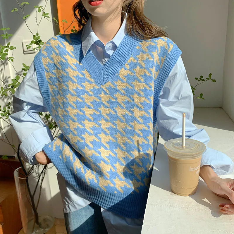 Vintage V-neck Knitted Sweater Vest Women Houndstooth Sleeveless Sweater Pullover Autumn Casual Oversized Knit Waistcoat X252
Vintage V-neck Knitted Sweater Vest Women Houndstooth Sleeveless Sweater Pullover Autumn Casual Oversized Knit Waistcoat X252