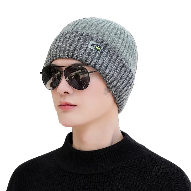2021 New Hedging Warm Men's Hat Autumn and Winter Outdoor Sports Cycling Camping Thick Letter Wool Hat
2021 New Hedging Warm Men's Hat Autumn and Winter Outdoor Sports Cycling Camping Thick Letter Wool Hat