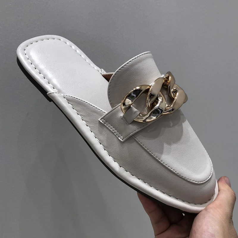 Bailamos New Brand Design Slip On Outside Mules Slippers Luxury Chain British Flat Sandal Shoes Slip On Round Toe Slides Shoes
Bailamos New Brand Design Slip On Outside Mules Slippers Luxury Chain British Flat Sandal Shoes Slip On Round Toe Slides Shoes