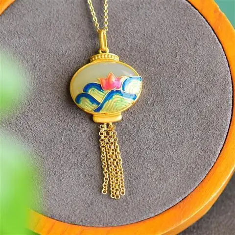 Retro Silver Necklace 2020 New Women's Sweater Chain Hotian Jade Pendant Jade Burning Blue Lotus Chinese Style Jewelry
Retro Silver Necklace 2020 New Women's Sweater Chain Hotian Jade Pendant Jade Burning Blue Lotus Chinese Style Jewelry