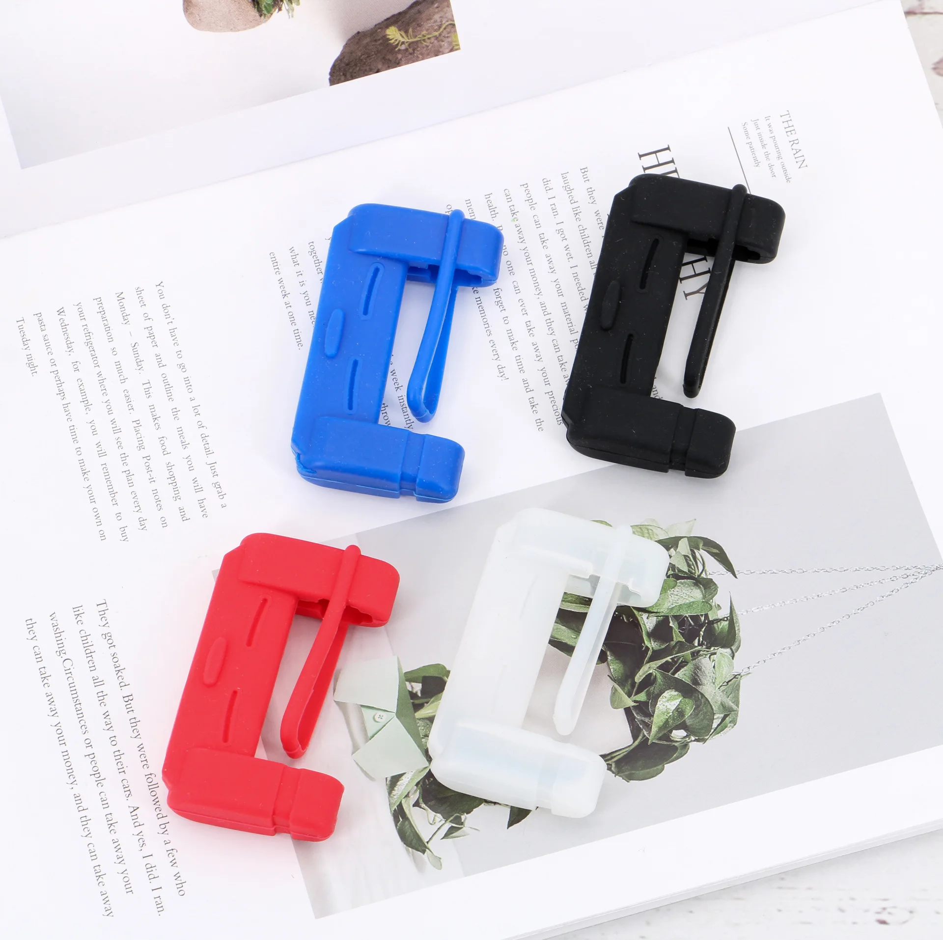 new 2 pcs Universal Car Safety Belt Buckle Clip Protector Silicone Interior Button Case Anti-Scratch Cover car accessories
new 2 pcs Universal Car Safety Belt Buckle Clip Protector Silicone Interior Button Case Anti-Scratch Cover car accessories