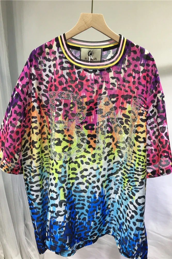Leopard Print Gradient Color Mid-Length T-shirt Women Heavy Hot Drilling Letter Tshirt Female Loose Oversized Tops Summer 2021
Leopard Print Gradient Color Mid-Length T-shirt Women Heavy Hot Drilling Letter Tshirt Female Loose Oversized Tops Summer 2021
