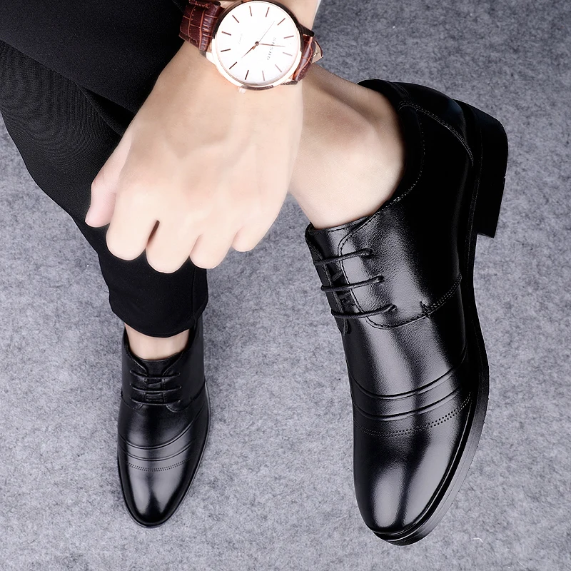Men Wedding Shoes lace up genuine Leather Formal Business oxfords Pointed Toe For Man Dress Shoes Men's Oxford Flats shoes
Men Wedding Shoes lace up genuine Leather Formal Business oxfords Pointed Toe For Man Dress Shoes Men's Oxford Flats shoes