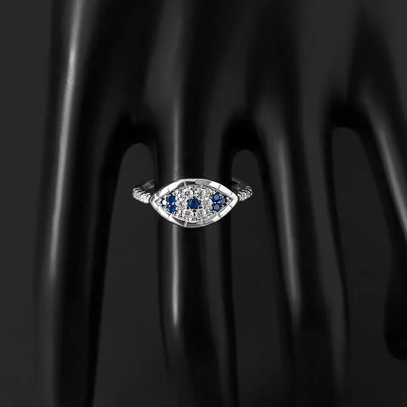 S925 sterling silver April new demon eye ring female fashion French light luxury retro jewelry classic eye ring holiday gift
S925 sterling silver April new demon eye ring female fashion French light luxury retro jewelry classic eye ring holiday gift