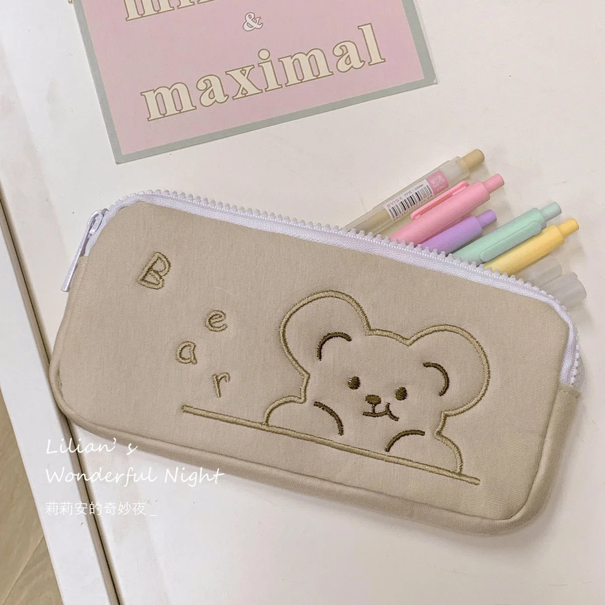Bear Pencil Case Student Stationery Pencil Bag Cute Large Capacity Cute Canvas Soft Leather Storage Bag Kawaii School Supplies
Bear Pencil Case Student Stationery Pencil Bag Cute Large Capacity Cute Canvas Soft Leather Storage Bag Kawaii School Supplies