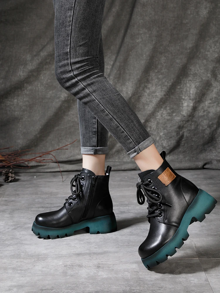 Women's first layer cowhide Martin boots autumn and winter new thick-soled handsome short boots fashion style leather boots
Women's first layer cowhide Martin boots autumn and winter new thick-soled handsome short boots fashion style leather boots