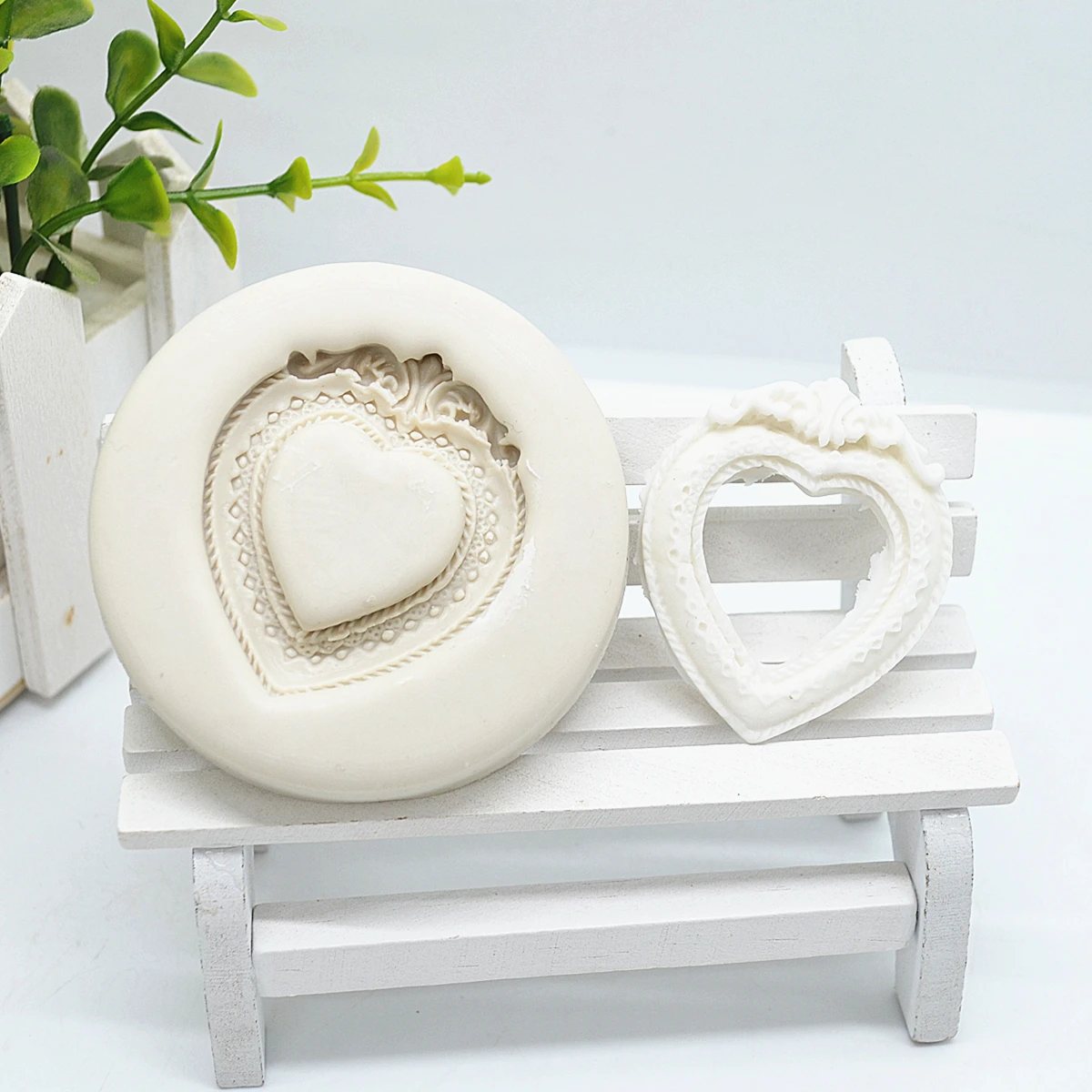Peach Heart Photo Frame Fondant Resin Silicone Mold for DIY Pastry Cup Cake Dessert Plaster Lace Decoration Supplies Kitchen
Peach Heart Photo Frame Fondant Resin Silicone Mold for DIY Pastry Cup Cake Dessert Plaster Lace Decoration Supplies Kitchen