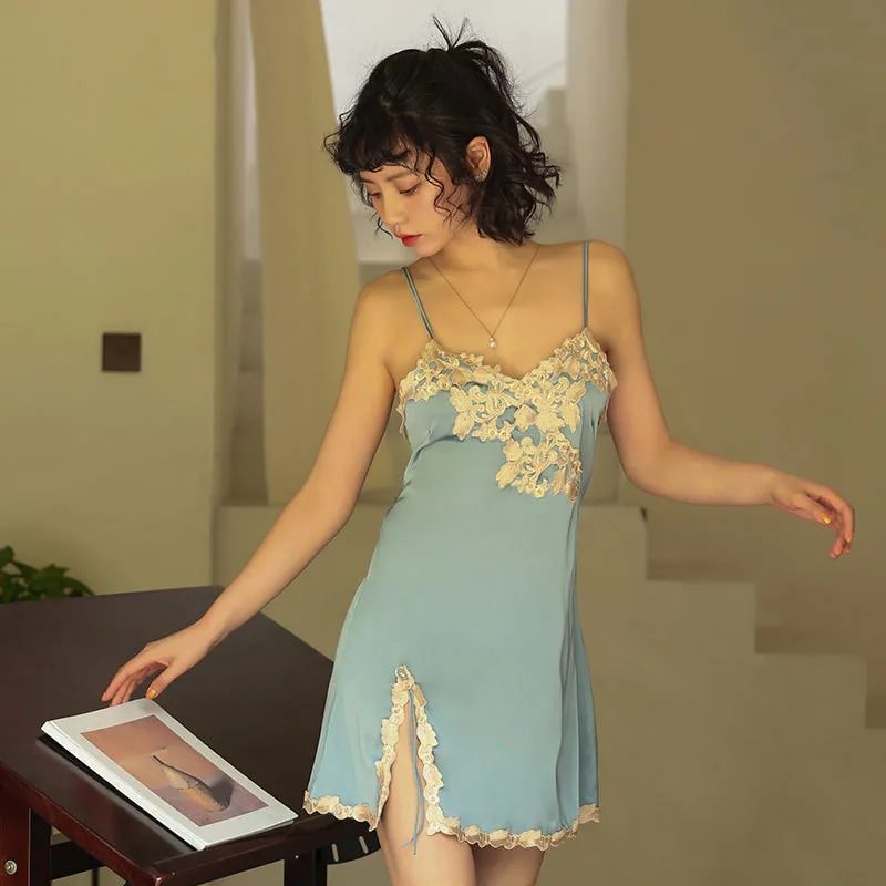 Сексуальная шелковая атласная кружевная ночная рубашка с вышивкой, женская ночная сорочка на бретельках с глубоким V-образным вырезом и отк...
Сексуальная шелковая атласная кружевная ночная рубашка с вышивкой, женская ночная сорочка на бретельках с глубоким V-образным вырезом и отк...