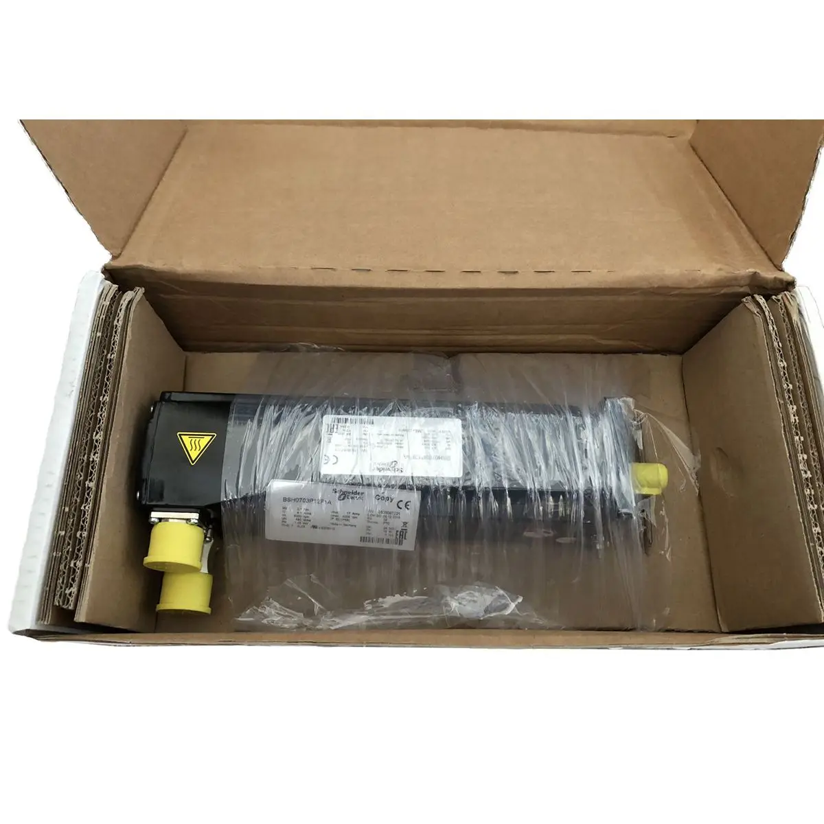 Новый в коробке BSH0703P12F1A Schneider Lexium BSH Серводвигатель UMax 480VAC
Новый в коробке BSH0703P12F1A Schneider Lexium BSH Серводвигатель UMax 480VAC