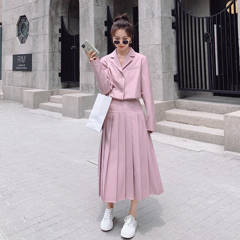 Blazer and Skirt 2 Piece Set Women Pink Suits Fashion Elegant Girls Loose Casual Short Suit Coat High Waist Pleated Skirts 7280
Blazer and Skirt 2 Piece Set Women Pink Suits Fashion Elegant Girls Loose Casual Short Suit Coat High Waist Pleated Skirts 7280