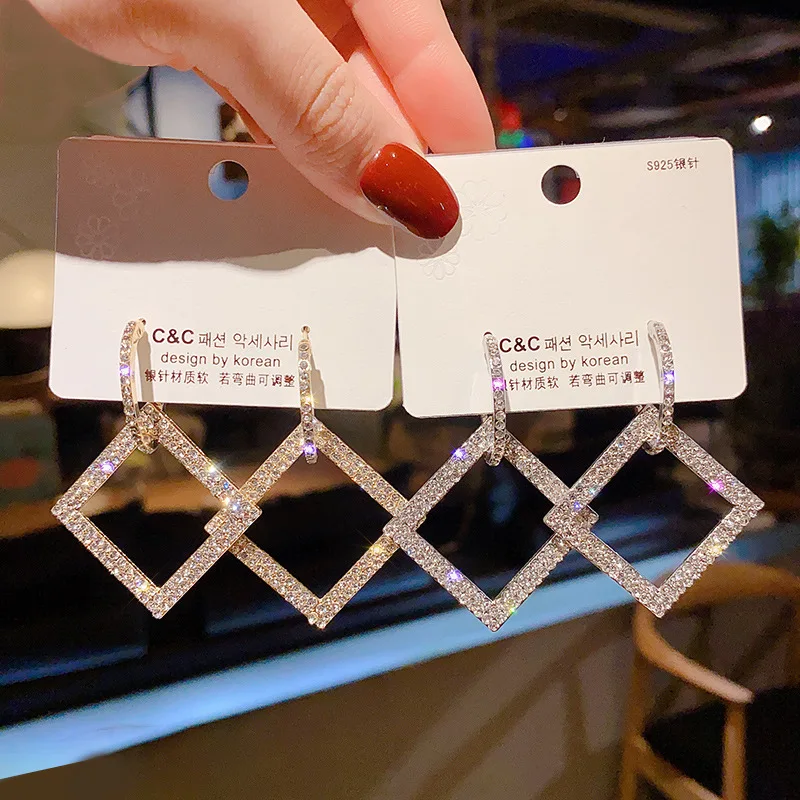 Silver Needle Earring 2021 New Tide Korea Temperament Web Celebrity Hot Style Earring Small Public Design Sense Female
Silver Needle Earring 2021 New Tide Korea Temperament Web Celebrity Hot Style Earring Small Public Design Sense Female