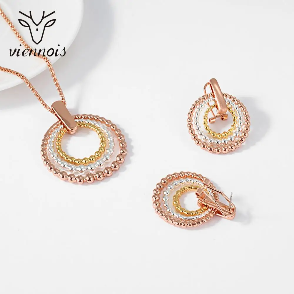 Viennois Dubai Style Jewelry Set for Women Gold Plated Mix Color Circle Necklace and Earrings Women Jewelry Set
Viennois Dubai Style Jewelry Set for Women Gold Plated Mix Color Circle Necklace and Earrings Women Jewelry Set