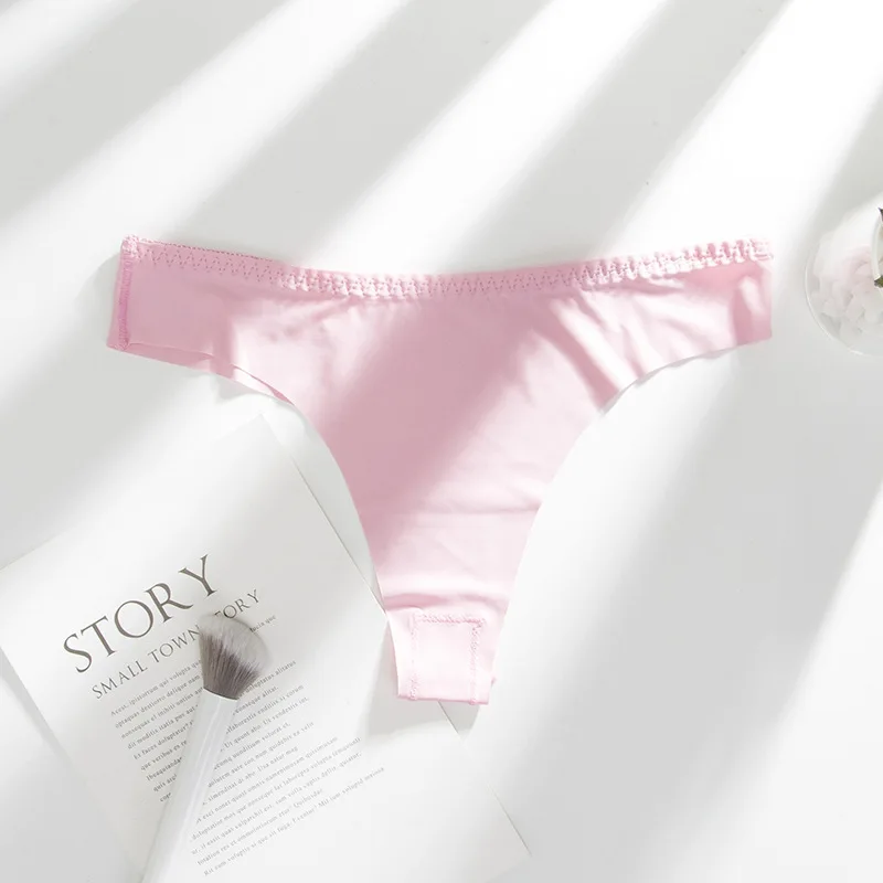 Women's Sexy Underwear European Style Fashion Seamless Ice Silk t-Pants Seamless Comfort Panties Sexy Women's Invisible Lingerie
Women's Sexy Underwear European Style Fashion Seamless Ice Silk t-Pants Seamless Comfort Panties Sexy Women's Invisible Lingerie