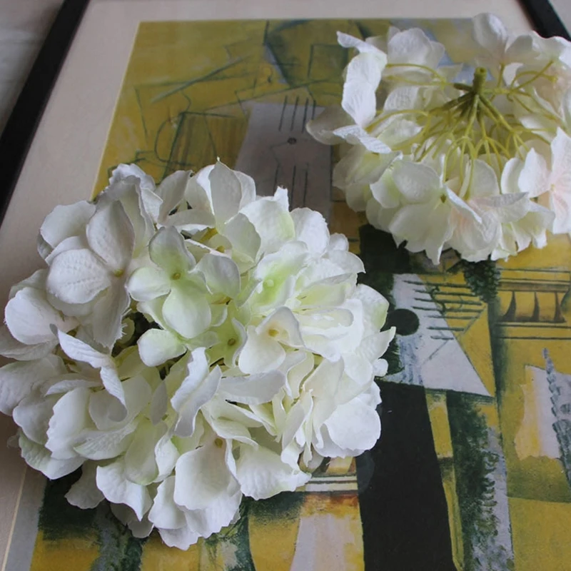 10Pcs / Lot Large Hydrangea Flower Heads Artificial Silk Fake Plants DIY Background Wall Home Wedding Decorations 
10Pcs / Lot Large Hydrangea Flower Heads Artificial Silk Fake Plants DIY Background Wall Home Wedding Decorations