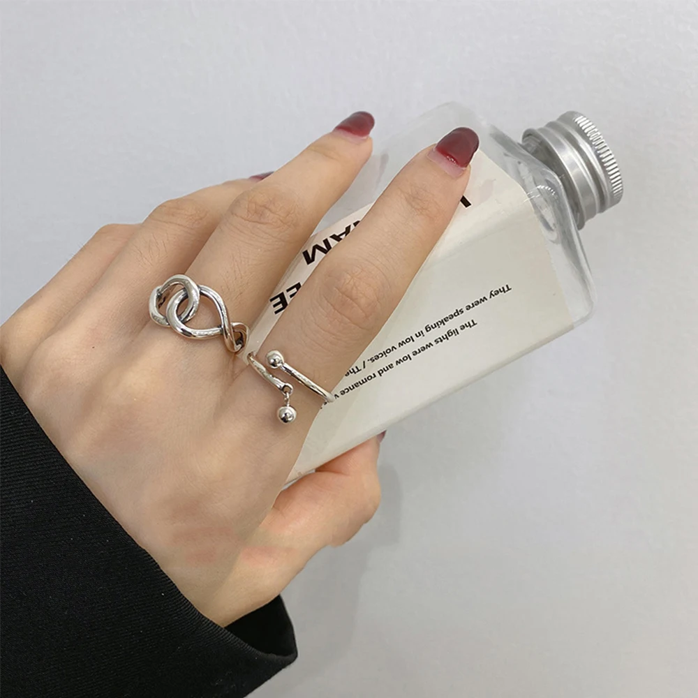 1Pcs Korean Double Circle Ball Twist Ring Female Index Finger Retro Fashion Handmade Jewelry for Couple Gift 
1Pcs Korean Double Circle Ball Twist Ring Female Index Finger Retro Fashion Handmade Jewelry for Couple Gift