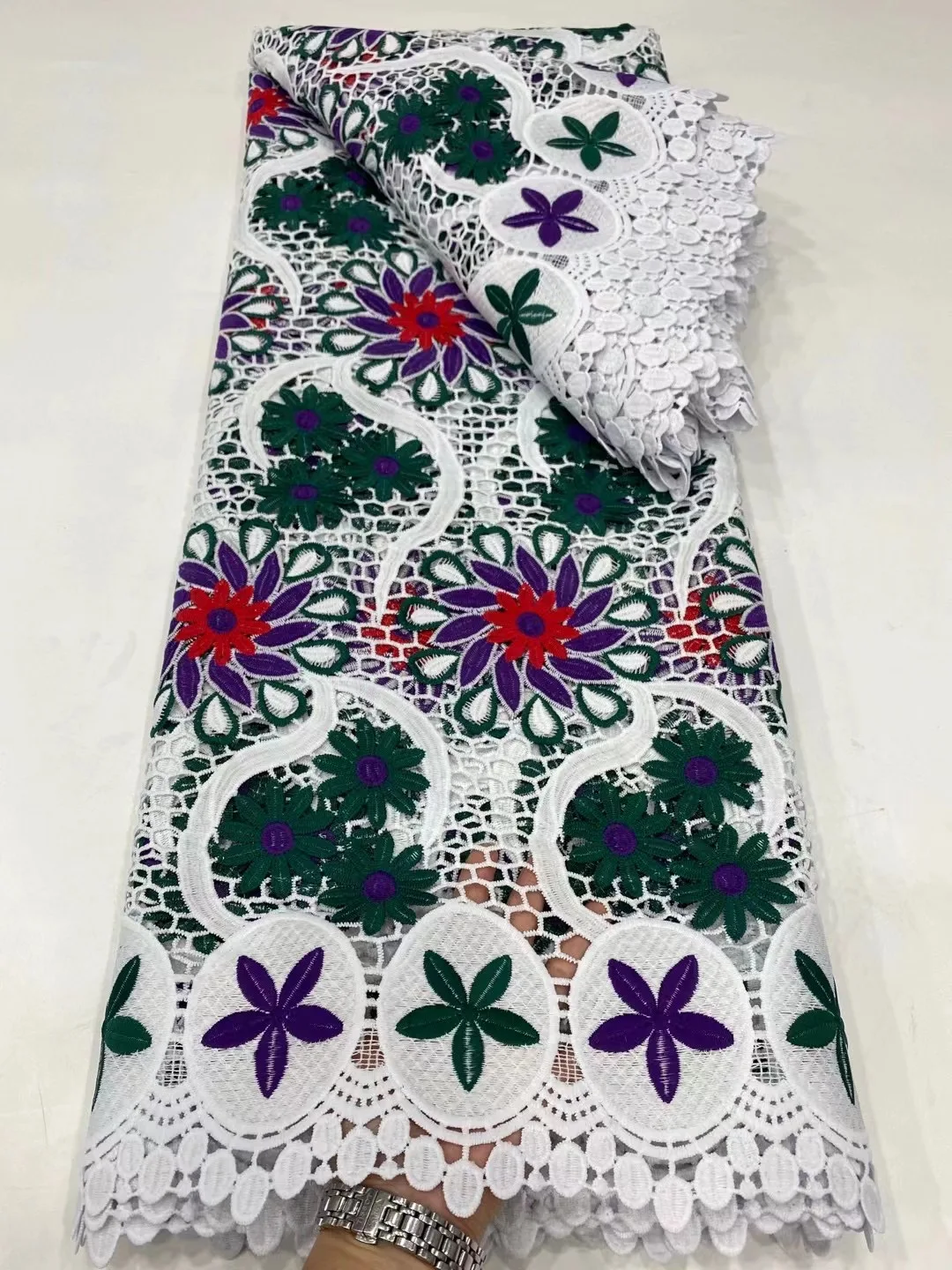 High Quality Water Soluble Swiss voile Lace Fabric Cotton With Embroidery 5Yards African Cord Lace Fiber Guipure Tissu Material
High Quality Water Soluble Swiss voile Lace Fabric Cotton With Embroidery 5Yards African Cord Lace Fiber Guipure Tissu Material