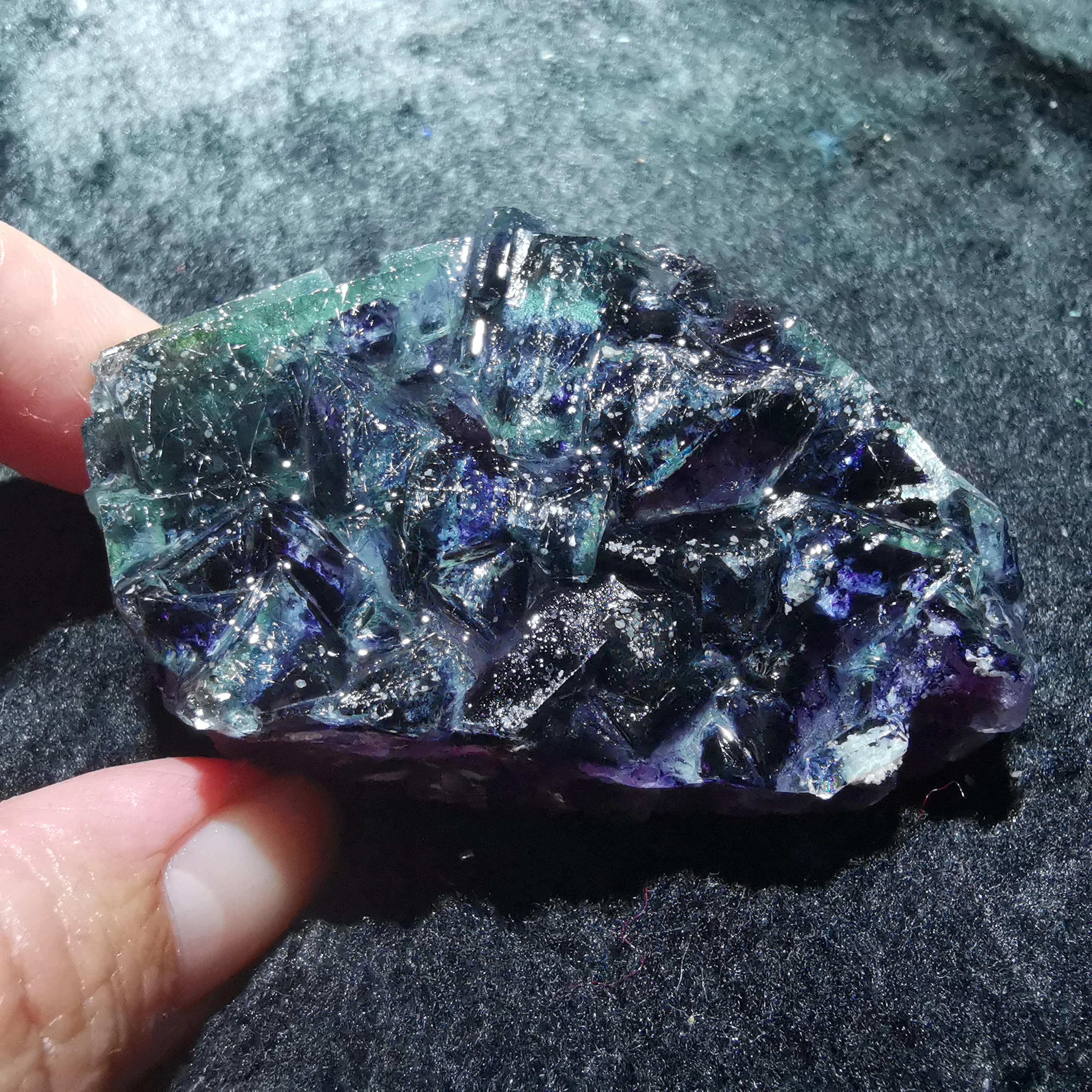 102.8gNatural green fluorite and blue fluorite symbiotic mineral specimen crystal healing energy home decoration QUARTZ GEM
102.8gNatural green fluorite and blue fluorite symbiotic mineral specimen crystal healing energy home decoration QUARTZ GEM